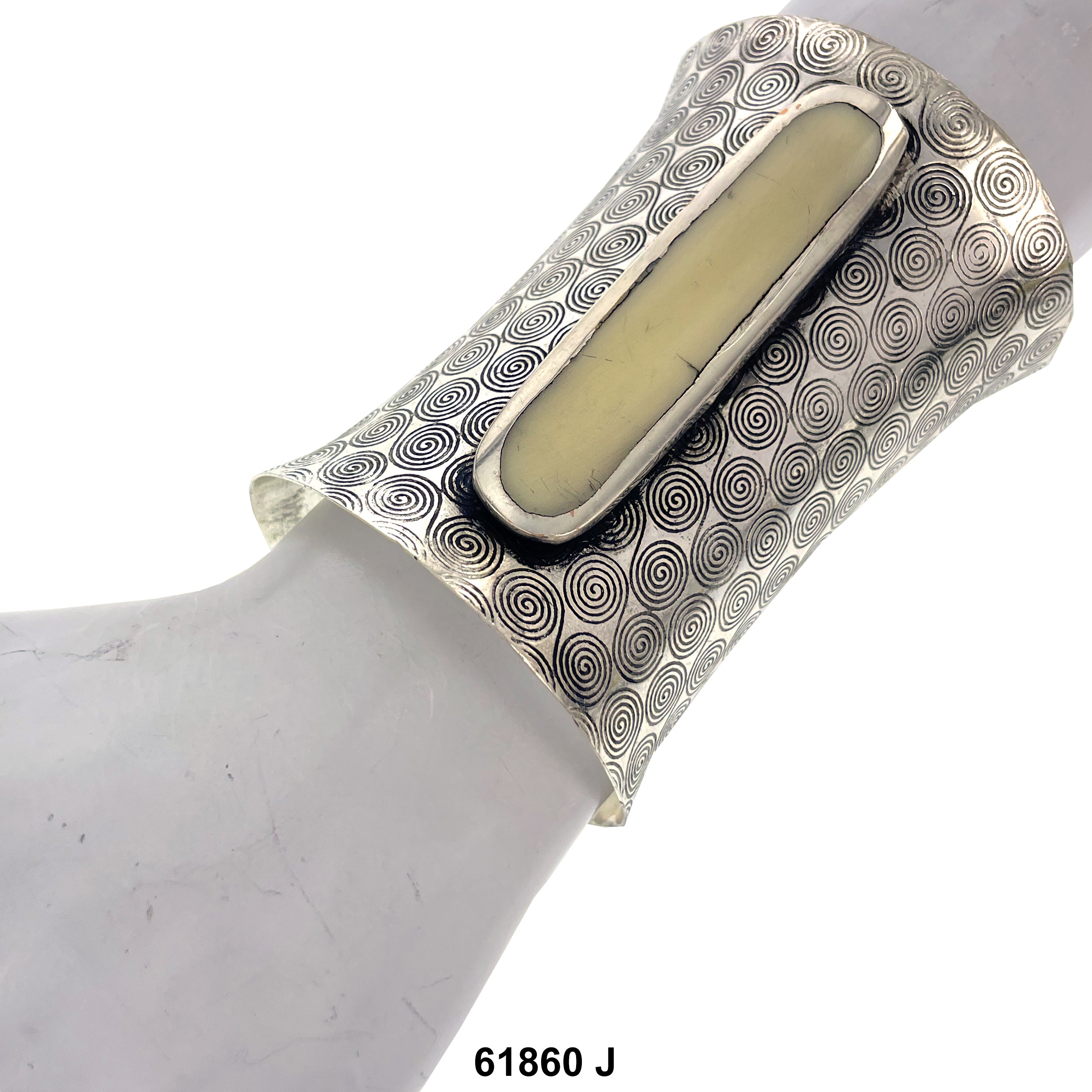 Cuff Bangle Bracelet 61860 J