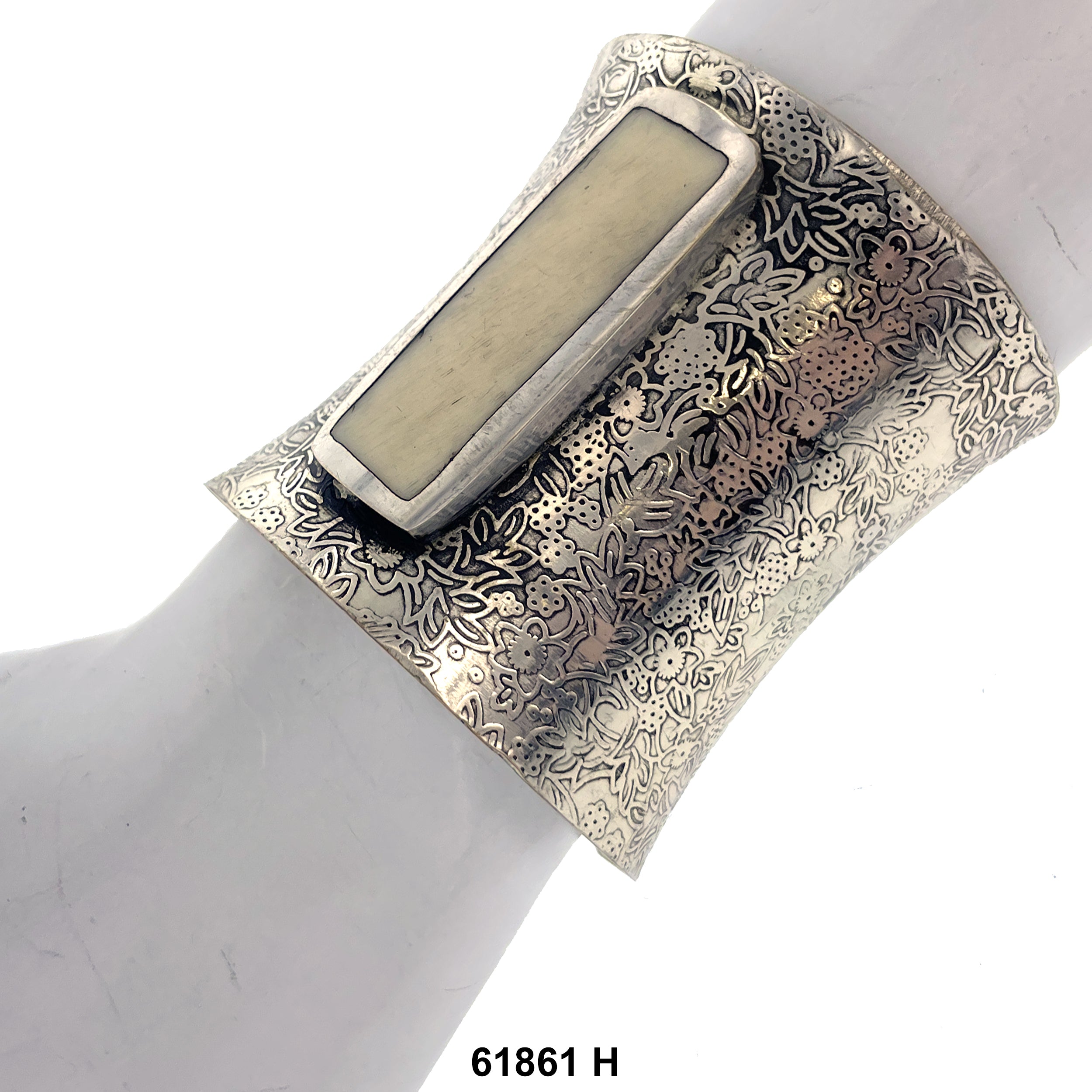 Cuff Bangle Bracelet 61861 H