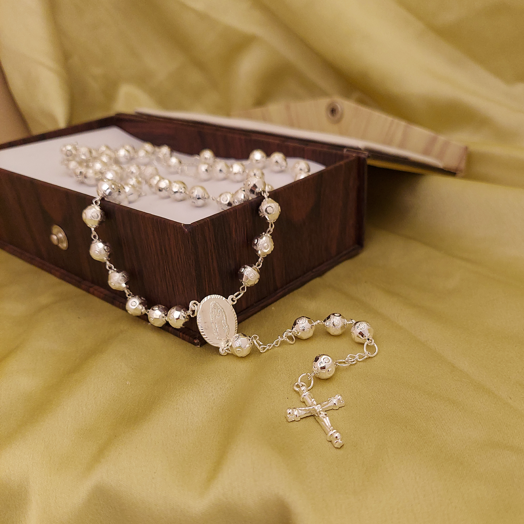 8 MM Rosary Guadalupe R 8001-2