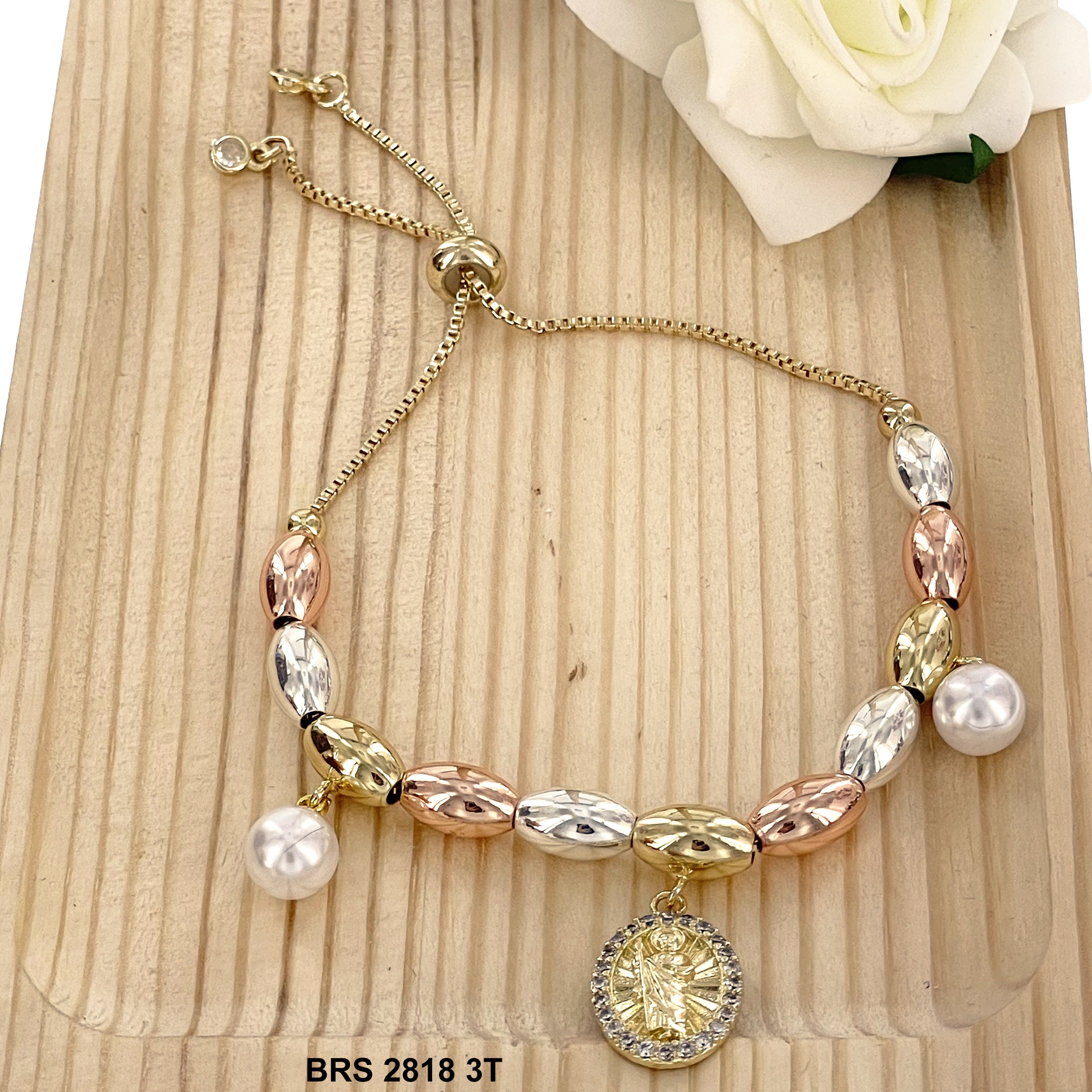 San Judas Pearl Charms Oval Beads Adjustable Bracelet BRS 2818 3T
