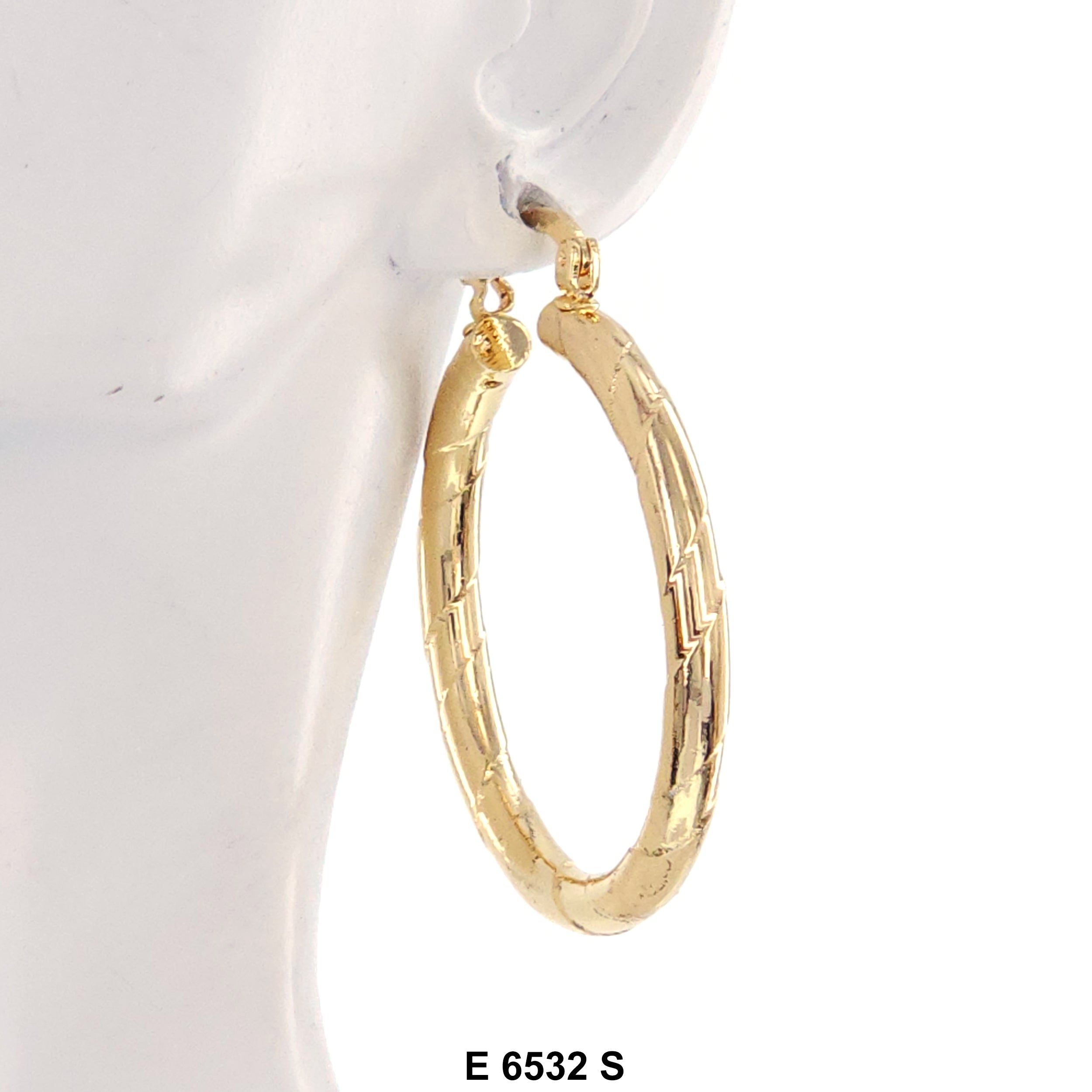 明日値段戻します。Engraved Hoop Earring Engraved Design Hoop Earrings E 6532 – Kaashusa