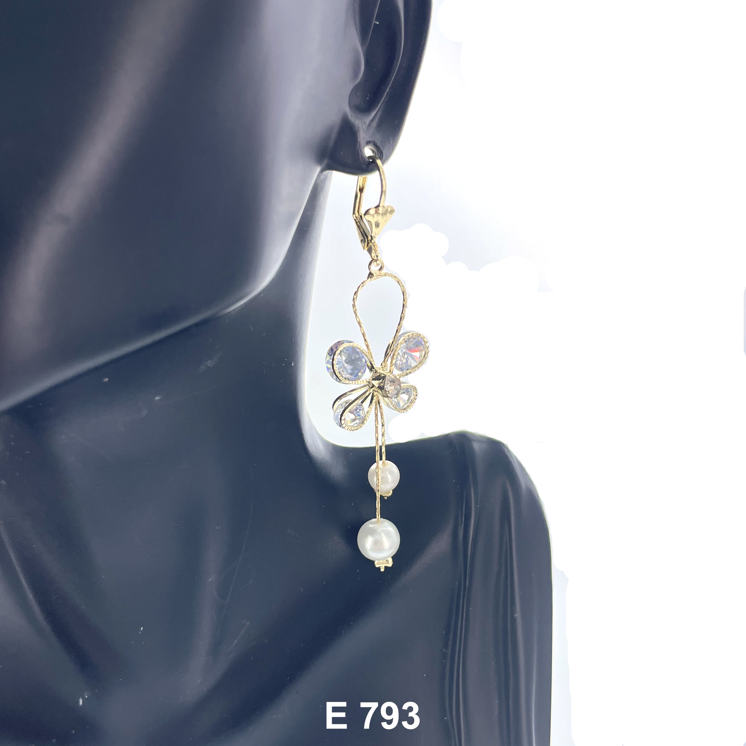 Duck Paw Butterfly Pearl Stoned Earring E 793