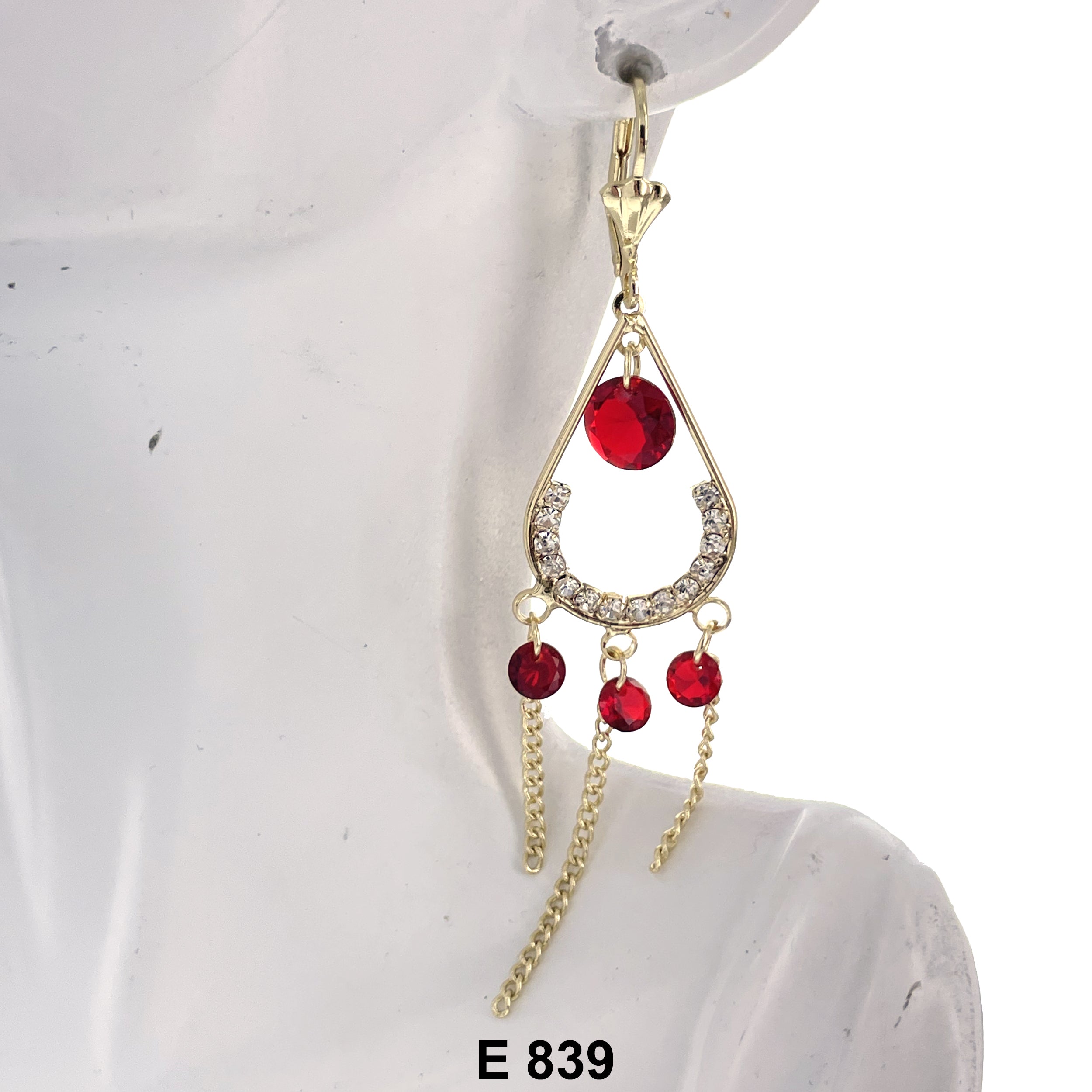 Duck Paw Tear Drop Round Stoned Earring E 839