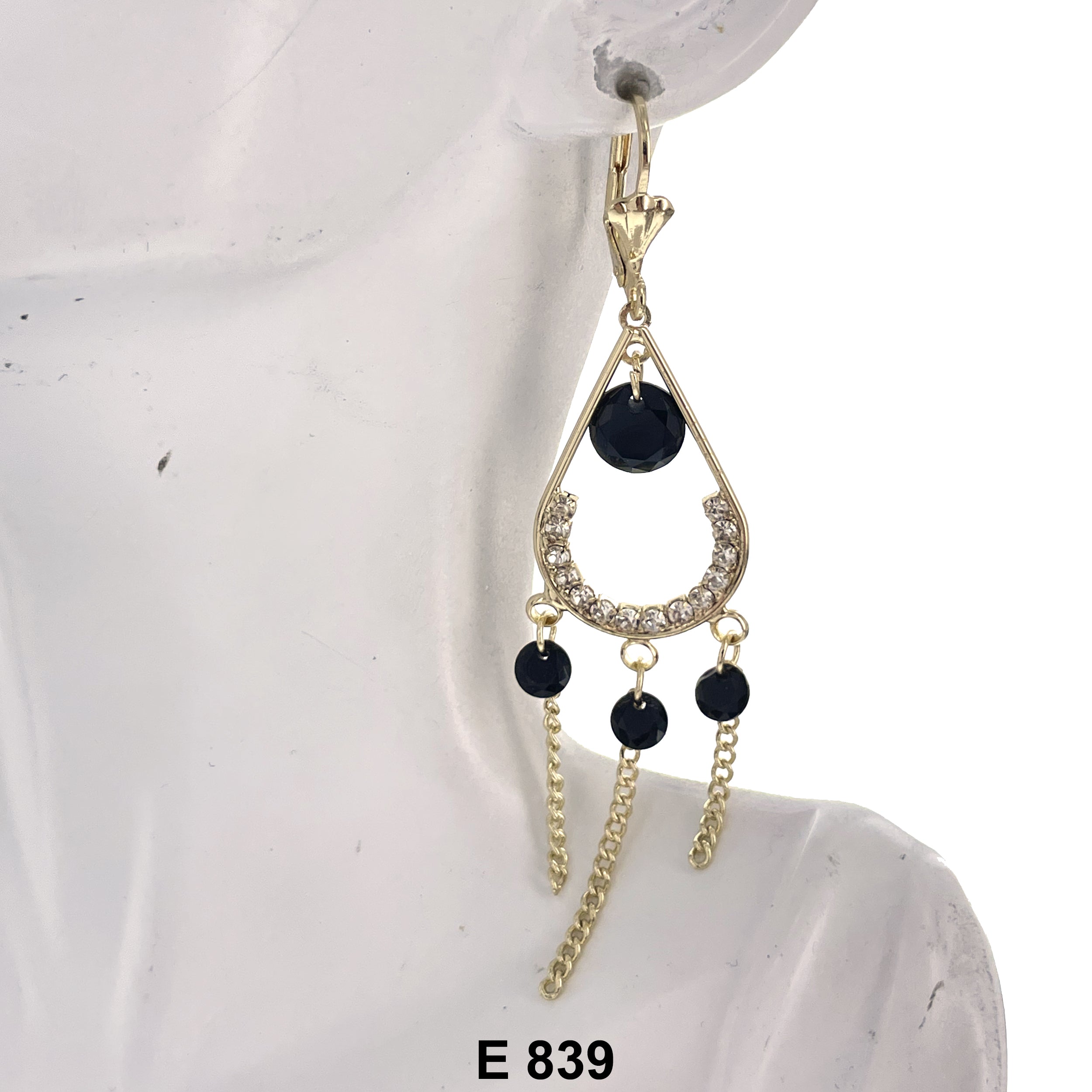 Duck Paw Tear Drop Round Stoned Earring E 839