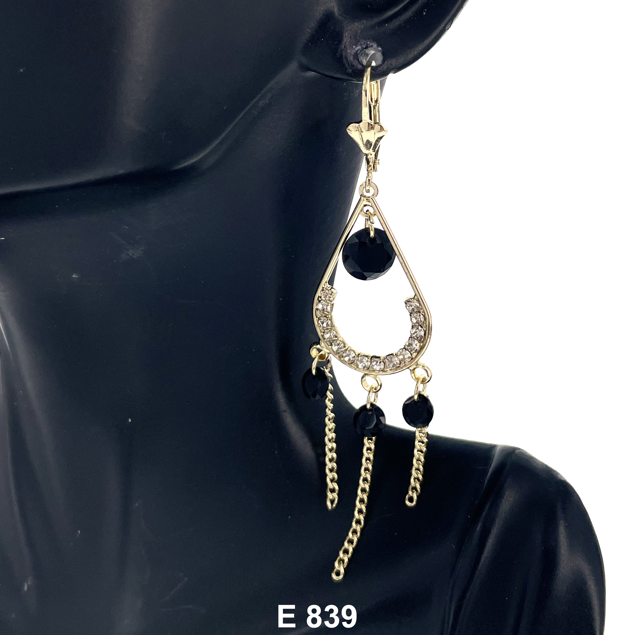 Duck Paw Tear Drop Round Stoned Earring E 839