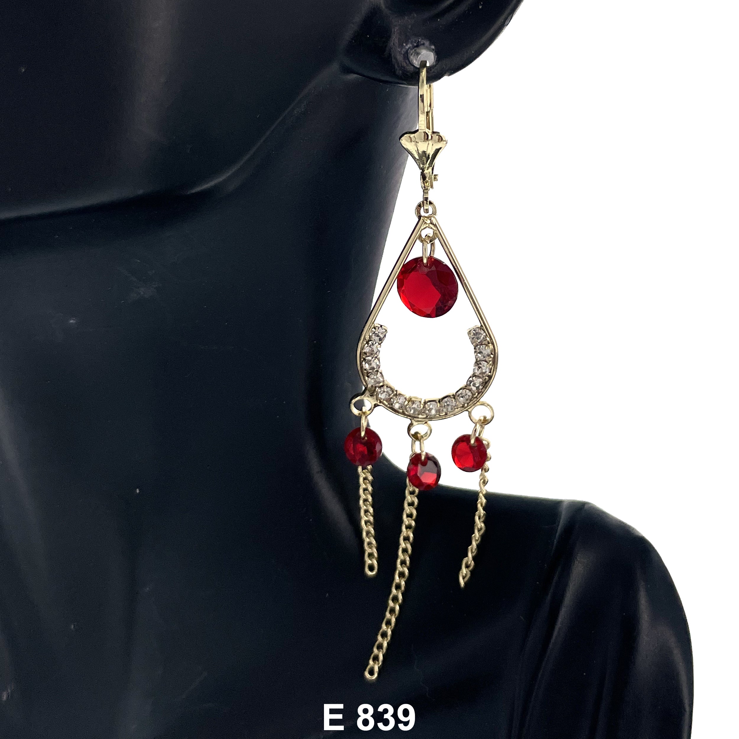 Duck Paw Tear Drop Round Stoned Earring E 839