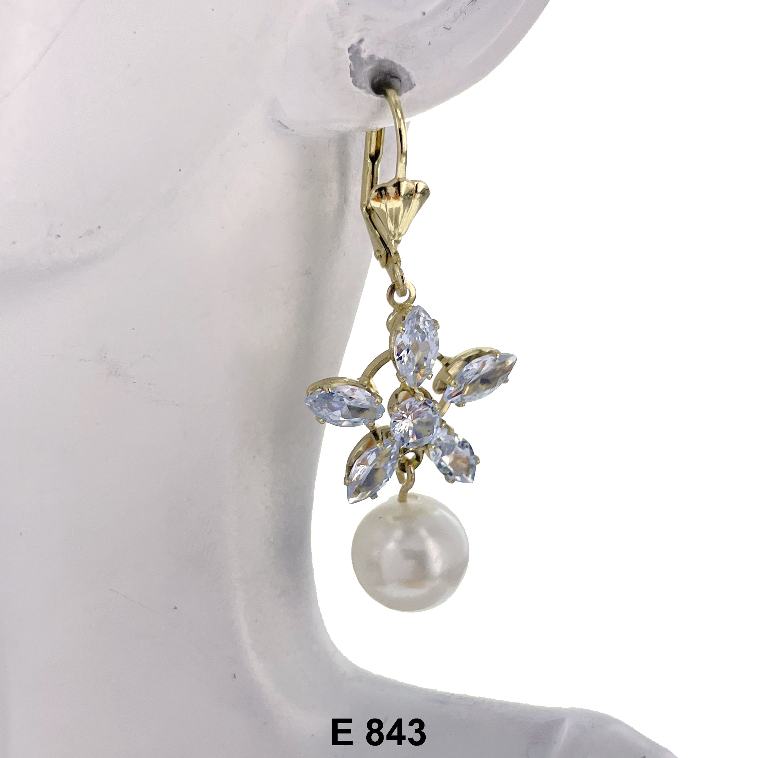 Duck Paw Flower Faux Pearl Stoned Earring E 843