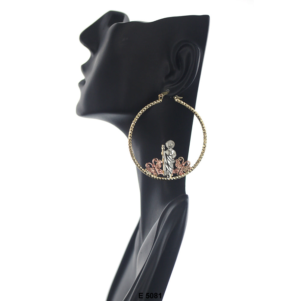 San Judas With Butterfly Hoop Earrings E 5081