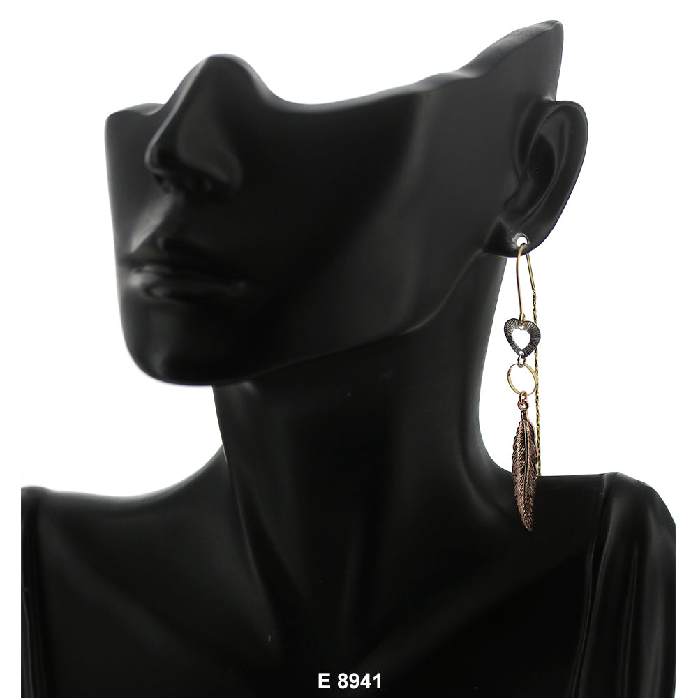 Feathers Violadores Fish Hook Earrings E 8941