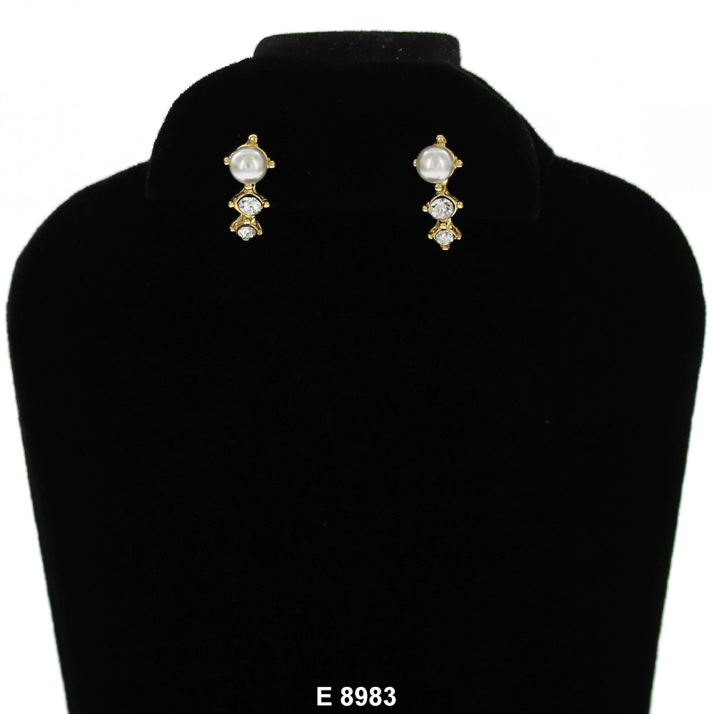 Stud Earrings E 8983