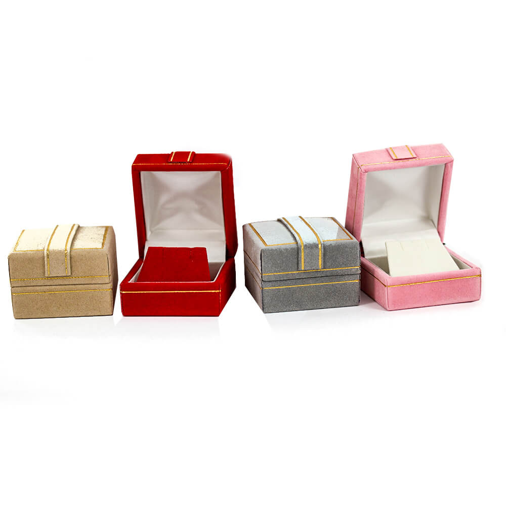 Square Shape Velvet Jewelry Gift Boxes JB 1005