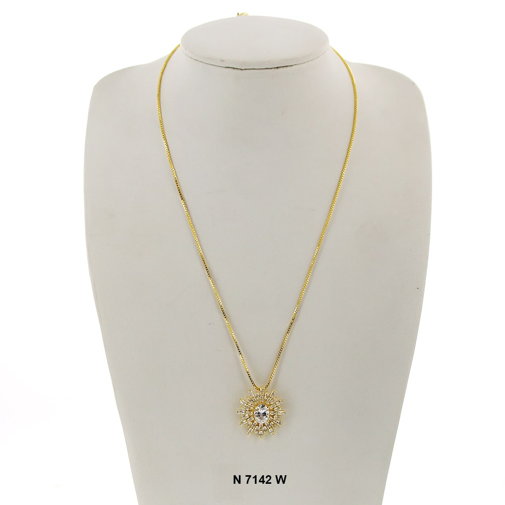 Pendant With Chain Necklace N 7142 W