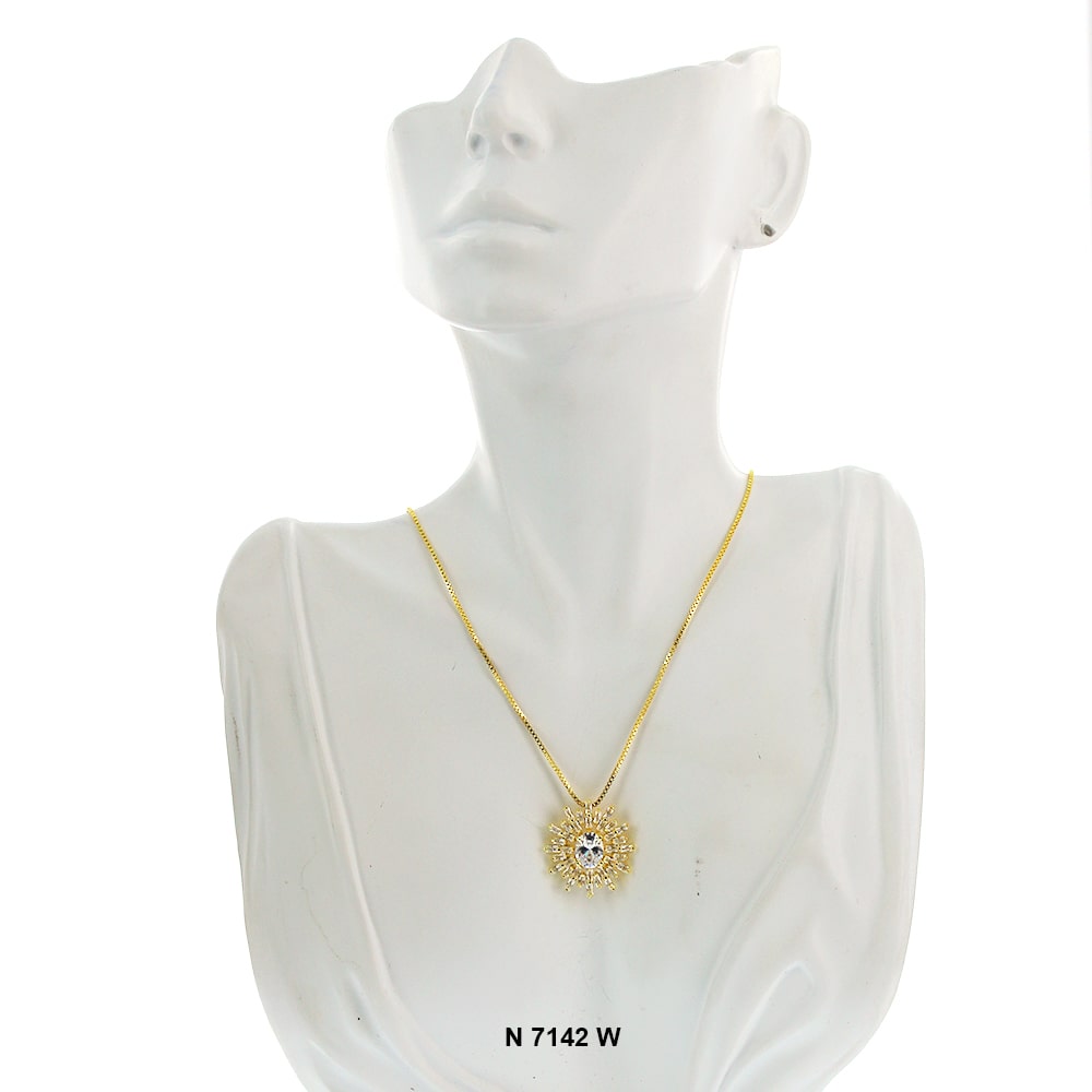 Pendant With Chain Necklace N 7142 W