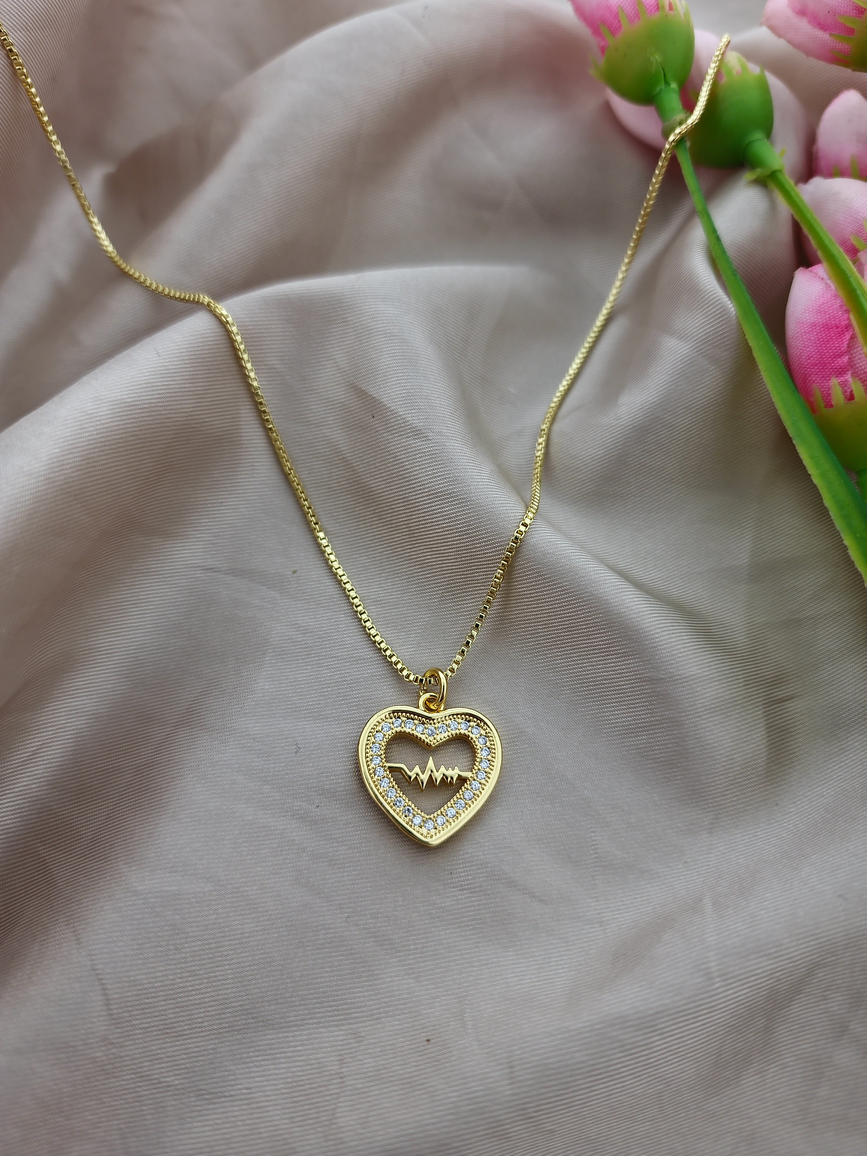 Heartbeat Heart Necklace N 7097